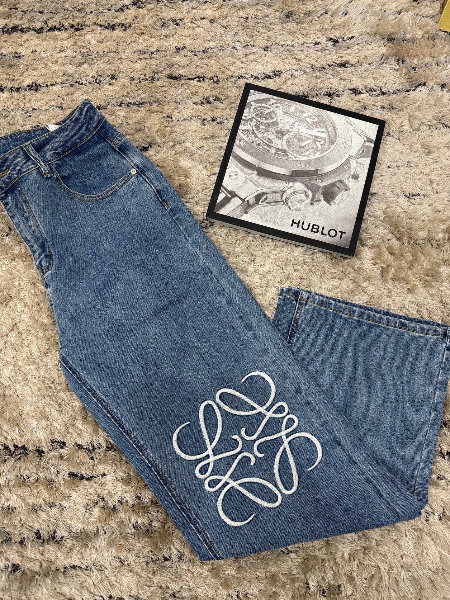 LOE JEANS